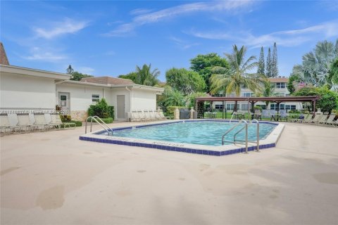 Condo in Lauderdale Lakes, Florida, 1 bedroom  № 1707010 - photo 22