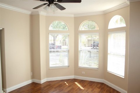 House in Orlando, Florida 4 bedrooms, 262.36 sq.m. № 2103178 - photo 4