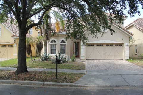 House in Orlando, Florida 4 bedrooms, 262.36 sq.m. № 2103178 - photo 2