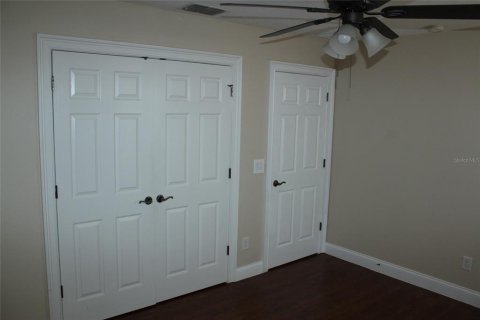 House in Orlando, Florida 4 bedrooms, 262.36 sq.m. № 2103178 - photo 27