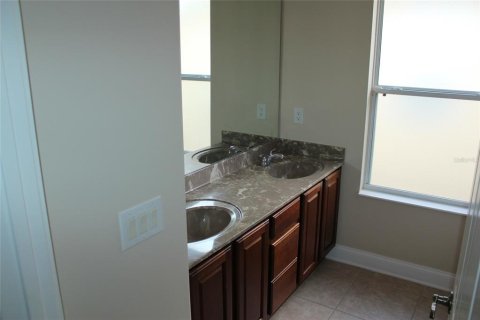 House in Orlando, Florida 4 bedrooms, 262.36 sq.m. № 2103178 - photo 26