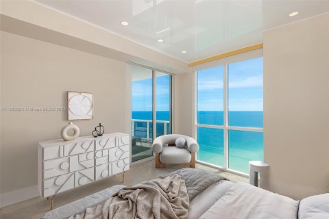 Condo in Sunny Isles Beach, Florida, 2 bedrooms  № 1821775 - photo 18