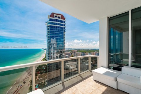 Condo in Sunny Isles Beach, Florida, 2 bedrooms  № 1821775 - photo 27
