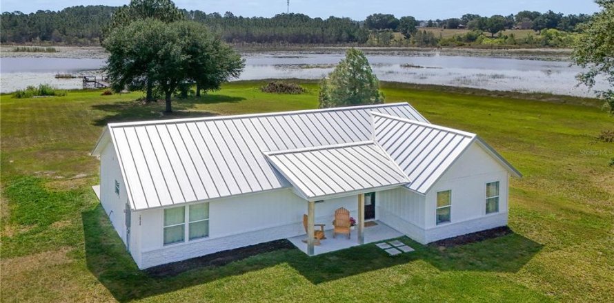 Villa ou maison à Altoona, Floride 3 chambres, 137.87 m2 № 1650032