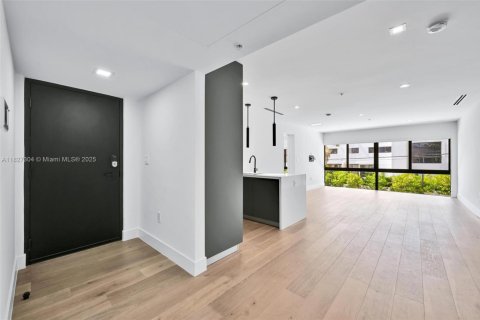Condo in Key Biscayne, Florida, 4 bedrooms  № 1888758 - photo 5