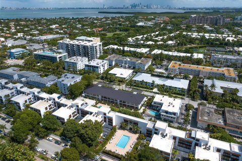 Condo in Key Biscayne, Florida, 4 bedrooms  № 1888758 - photo 26