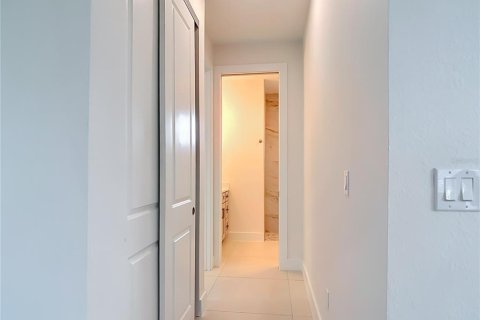 Villa ou maison à vendre à Port Charlotte, Floride: 3 chambres, 138.05 m2 № 2410178 - photo 21