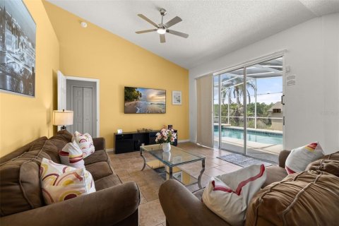Villa ou maison à vendre à Davenport, Floride: 4 chambres, 186.36 m2 № 2322454 - photo 19