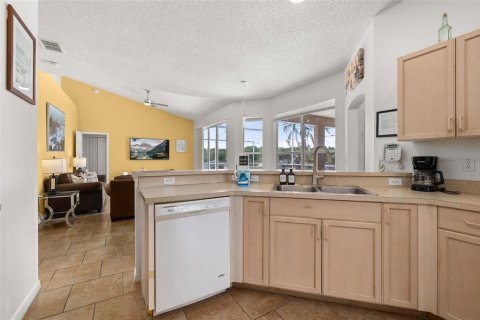 Villa ou maison à vendre à Davenport, Floride: 4 chambres, 186.36 m2 № 2322454 - photo 25