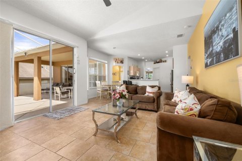 Villa ou maison à vendre à Davenport, Floride: 4 chambres, 186.36 m2 № 2322454 - photo 22