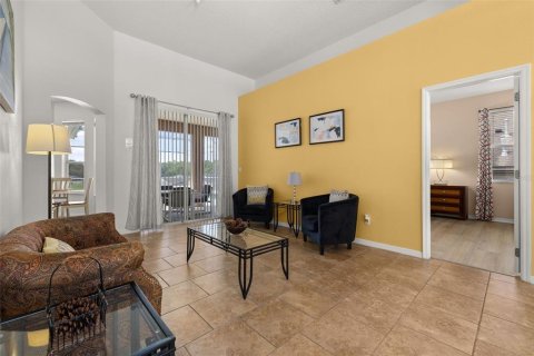Villa ou maison à vendre à Davenport, Floride: 4 chambres, 186.36 m2 № 2322454 - photo 9