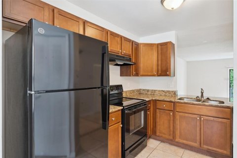 Touwnhouse à vendre à Altamonte Springs, Floride: 2 chambres, 128.02 m2 № 2285004 - photo 11