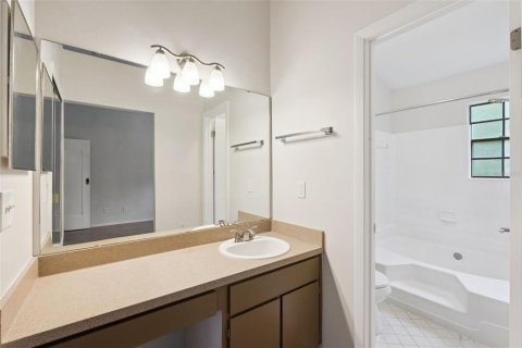 Touwnhouse à vendre à Altamonte Springs, Floride: 2 chambres, 128.02 m2 № 2285004 - photo 21