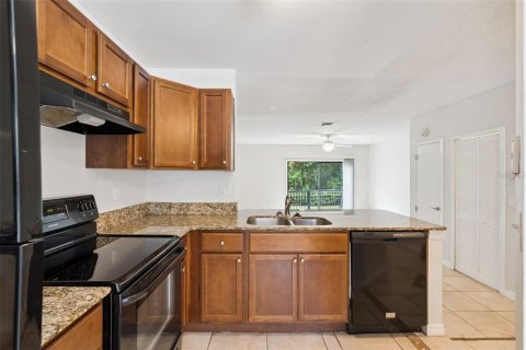 Touwnhouse à vendre à Altamonte Springs, Floride: 2 chambres, 128.02 m2 № 2285004 - photo 10