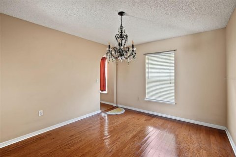Villa ou maison à louer à Gibsonton, Floride: 4 chambres, 206.43 m2 № 2391167 - photo 6