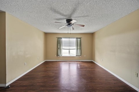 Villa ou maison à louer à Gibsonton, Floride: 4 chambres, 206.43 m2 № 2391167 - photo 29