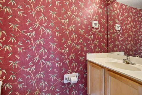Villa ou maison à louer à Gibsonton, Floride: 4 chambres, 206.43 m2 № 2391167 - photo 16