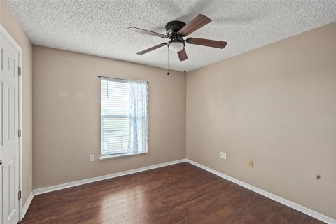 Villa ou maison à louer à Gibsonton, Floride: 4 chambres, 206.43 m2 № 2391167 - photo 25