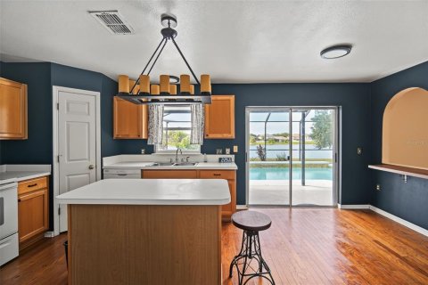 Villa ou maison à louer à Gibsonton, Floride: 4 chambres, 206.43 m2 № 2391167 - photo 7