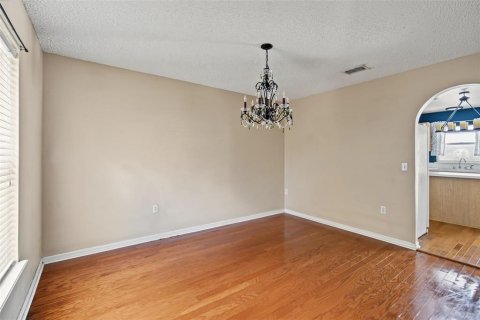 Villa ou maison à louer à Gibsonton, Floride: 4 chambres, 206.43 m2 № 2391167 - photo 5