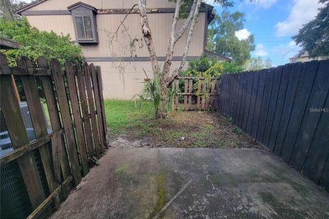 Townhouse in Ocala, Florida 2 bedrooms, 107.21 sq.m. № 2206125 - photo 9