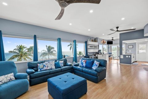 Villa ou maison à vendre à Hollywood, Floride: 10 chambres, 765.51 m2 № 2174198 - photo 12