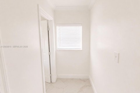 Villa ou maison à louer à Miramar, Floride: 5 chambres, 108.97 m2 № 2268262 - photo 9