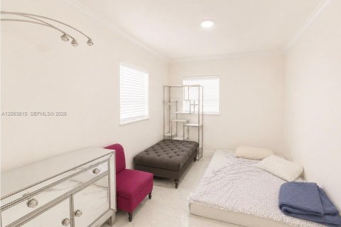 Villa ou maison à louer à Miramar, Floride: 5 chambres, 108.97 m2 № 2268262 - photo 14