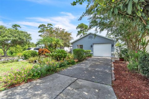 House in Orlando, Florida 3 bedrooms, 132.66 sq.m. № 1850976 - photo 3
