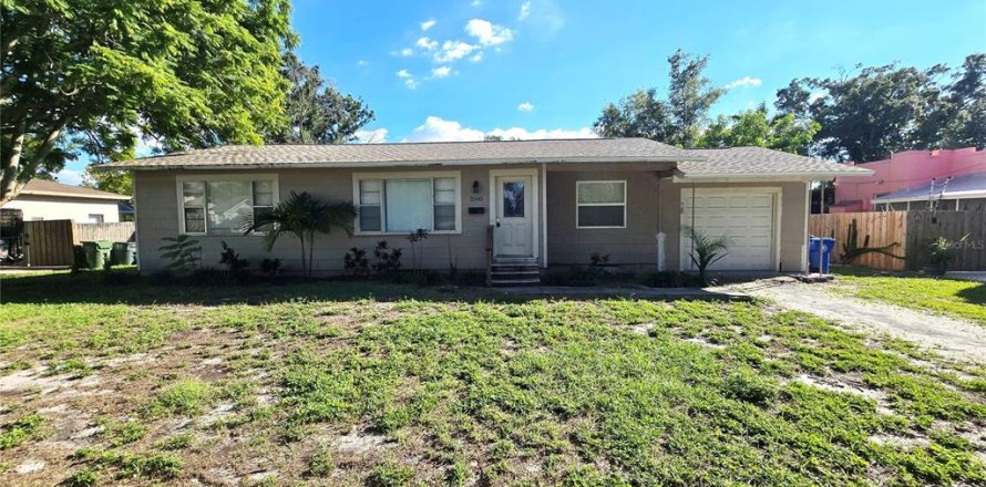 Villa ou maison à Bradenton, Floride 2 chambres, 104.61 m2 № 2415133
