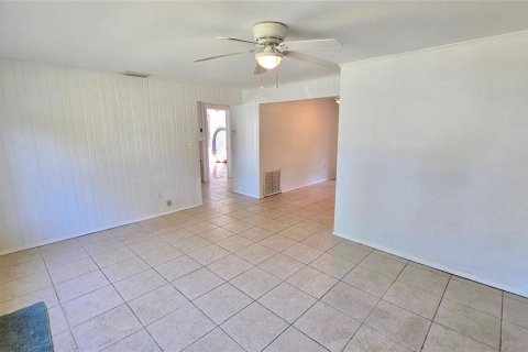 Villa ou maison à vendre à Bradenton, Floride: 2 chambres, 104.61 m2 № 2415133 - photo 2