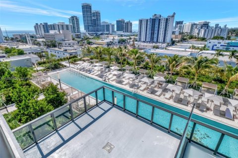 Condo in Miami Beach, Florida, 2 bedrooms  № 2011833 - photo 5
