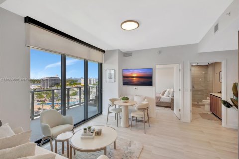 Condo in Miami Beach, Florida, 2 bedrooms  № 2011833 - photo 3