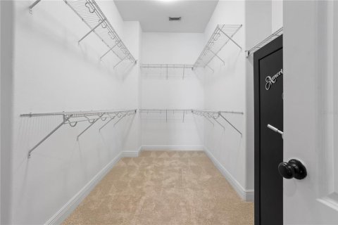 Casa en venta en Eustis, Florida, 5 dormitorios, 444.17 m2 № 1614855 - foto 22
