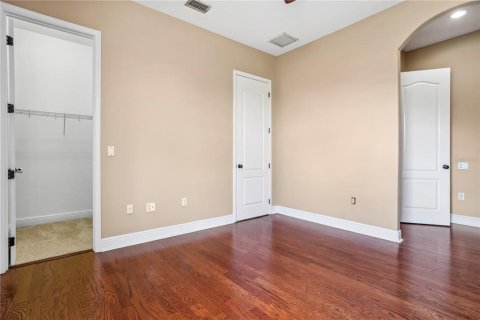 Casa en venta en Eustis, Florida, 5 dormitorios, 444.17 m2 № 1614855 - foto 27