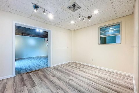 Propiedad comercial en alquiler en Ruskin, Florida, 286.14 m2 № 1905112 - foto 16