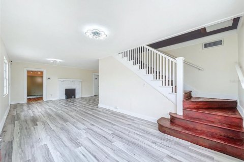 Propiedad comercial en alquiler en Ruskin, Florida, 286.14 m2 № 1905112 - foto 10