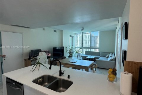 Copropriété à louer à Miami, Floride: 2 chambres, 93.37 m2 № 2032522 - photo 9