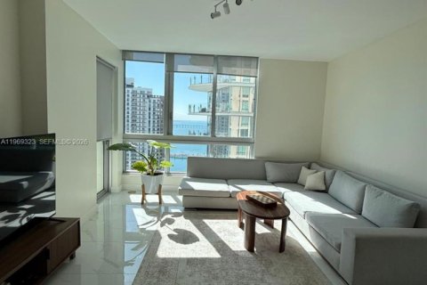 Copropriété à louer à Miami, Floride: 2 chambres, 93.37 m2 № 2032522 - photo 2