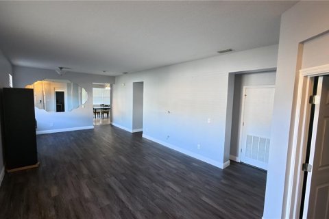 Casa en venta en Ruskin, Florida, 4 dormitorios, 181.16 m2 № 2222096 - foto 3