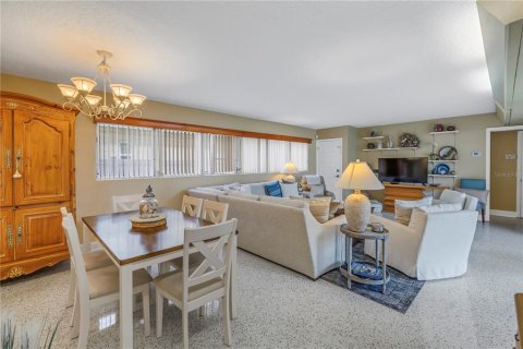Apartamento en alquiler en Clearwater, Florida, 2 dormitorios, 135.27 m2 № 1718913 - foto 25