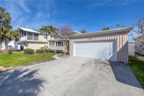 Appartement à louer à Clearwater, Floride: 2 chambres, 135.27 m2 № 1718913 - photo 2