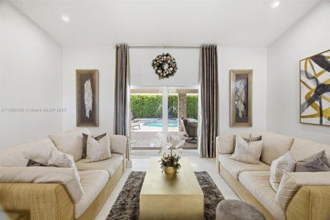 Купить виллу или дом в Плантация, Флорида 5 спален, 309.55м2, № 1953086 - фото 21