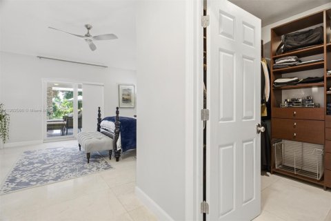 Купить виллу или дом в Плантация, Флорида 5 спален, 309.55м2, № 1953086 - фото 13