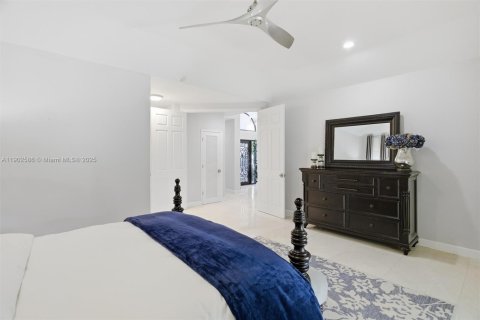 Купить виллу или дом в Плантация, Флорида 5 спален, 309.55м2, № 1953086 - фото 12