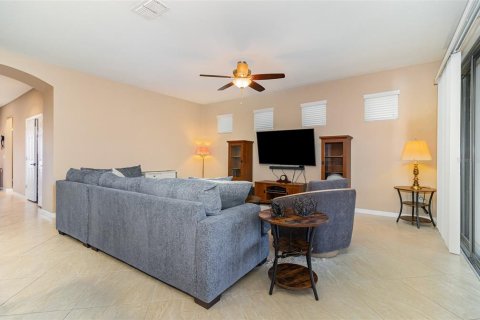 Casa en venta en Davenport, Florida, 2 dormitorios, 181.72 m2 № 1855539 - foto 9