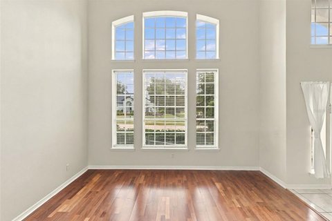 House in Lake Mary, Florida 5 bedrooms, 329.15 sq.m. № 2403722 - photo 9