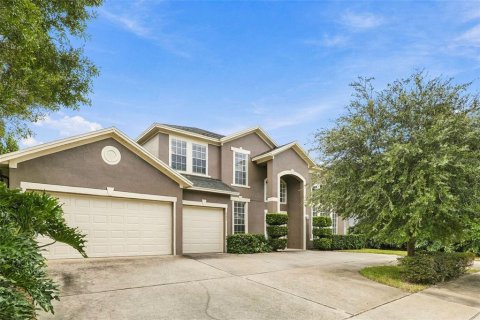 House in Lake Mary, Florida 5 bedrooms, 329.15 sq.m. № 2403722