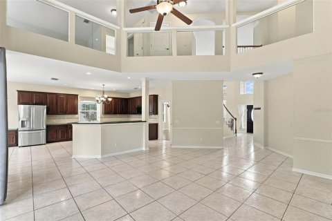 House in Lake Mary, Florida 5 bedrooms, 329.15 sq.m. № 2403722 - photo 19