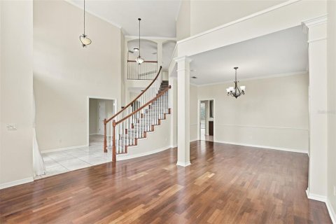 House in Lake Mary, Florida 5 bedrooms, 329.15 sq.m. № 2403722 - photo 10